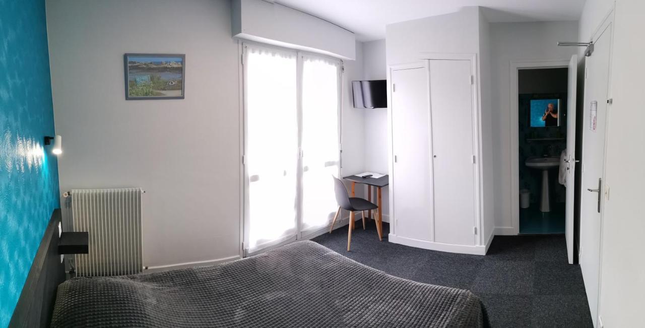 Hotel Bar Des Arenes Pontonx-sur-l'Adour Bagian luar foto